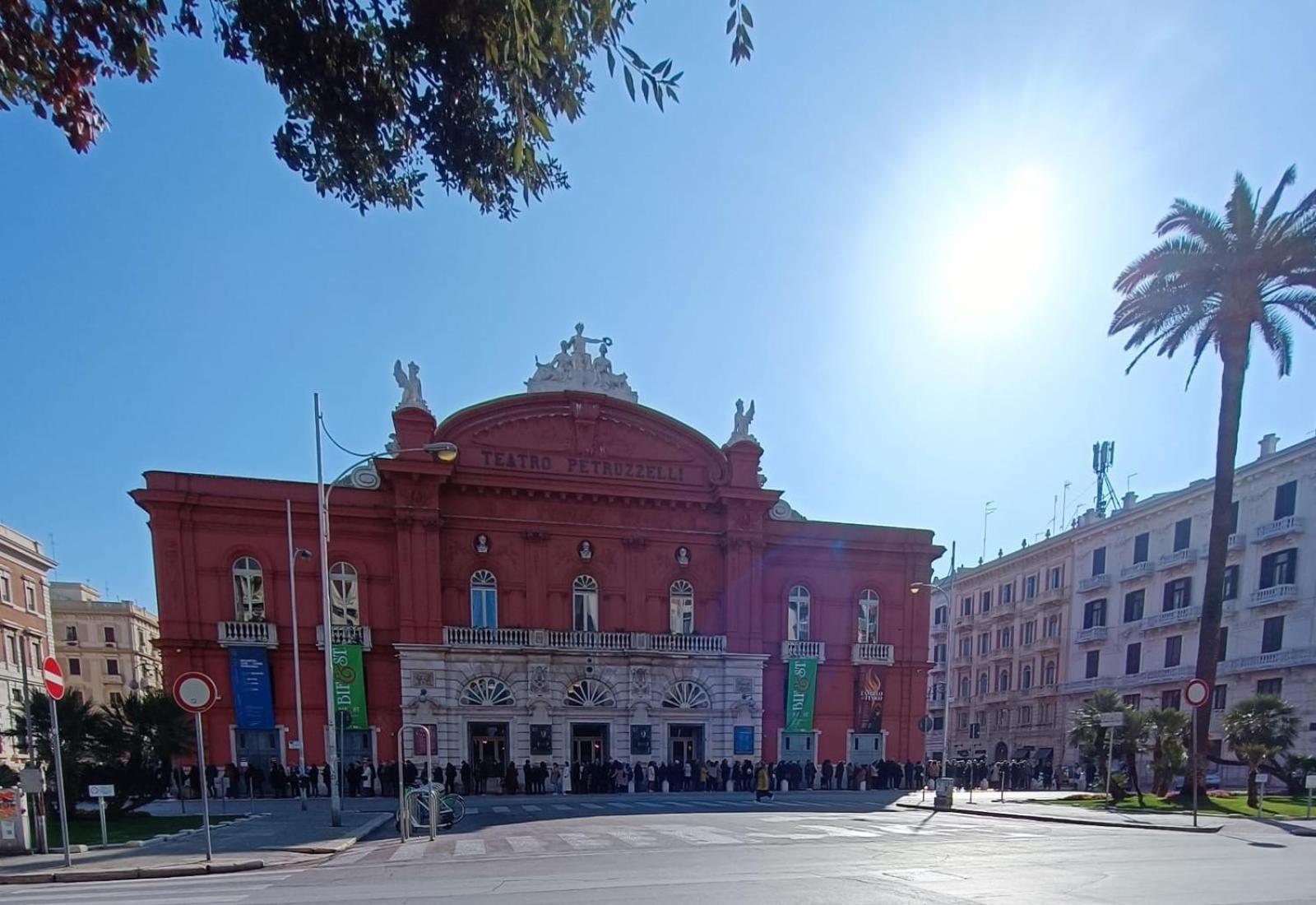 Villa L'Antica Dimora In Centro Bari Exterior foto